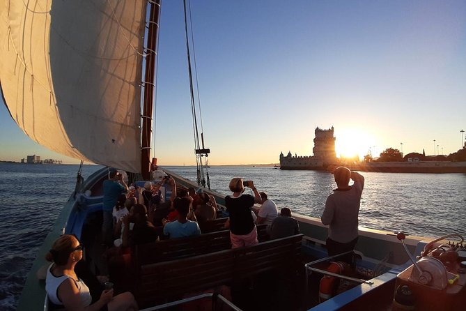 2-Hour Lisbon Traditional Boats Sunset Cruise with White Wine - Why the Tagus sunset route is a smart first-day plan in Lisbon