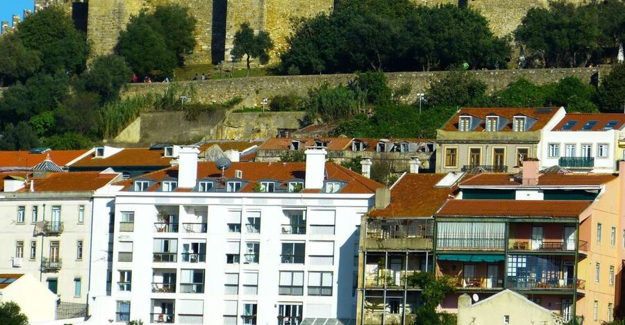 Alfama and the Castle of Saint George - Small Group Tour - Fitness and pacing: who this tour suits best