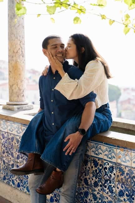 Alfama: Unforgettable Photoshoot Experience with a Local - Portas do Sol viewpoints: big panoramas, candid direction, zero awkwardness
