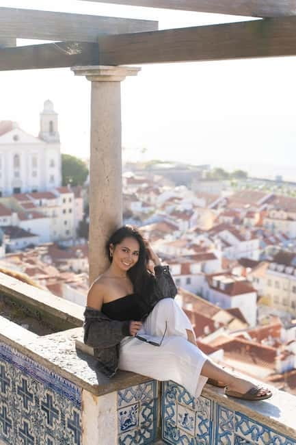 Alfama: Unforgettable Photoshoot Experience with a Local - What it feels like during the shoot, from walking to photo direction