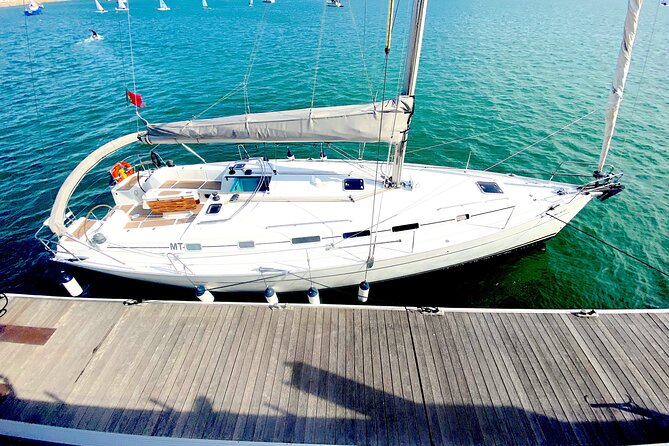 Amazing Tour on Sailing Boat - How to plan your day around this Lisbon cruise