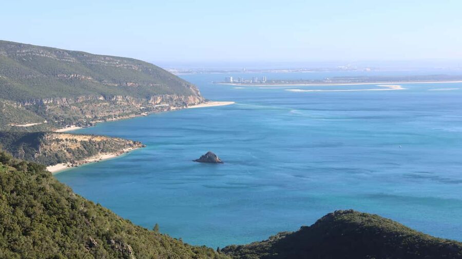 Arrabída Natural Park with Wine Tasting - Getting out of Lisbon: crossing the Tagus and arriving ready to look