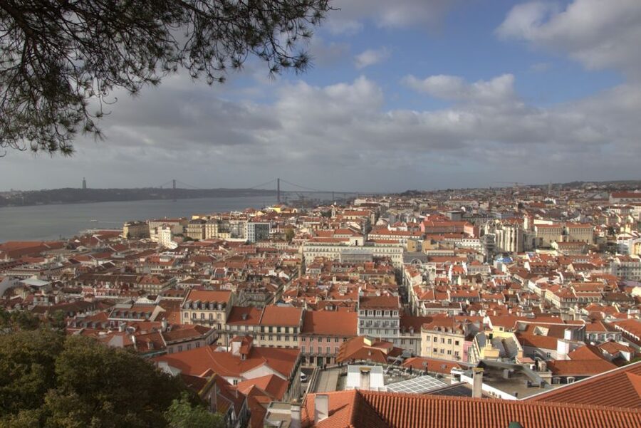 Audio Guide City Walk Lisbon for Cruise Guests - Sé Patriacal, Azulejos in Baixa, and the Santa Justa Elevator