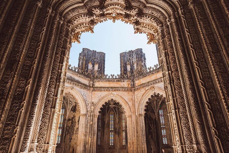 Batalha: A Local's Guided Tour of the Batalha Monastery - Cloisters and the feeling of faith, power, and art