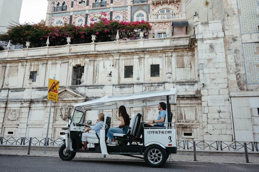 Belém: Private City Tour by Eco Tuk Tuk - Electric tuk tuk riding rules that affect what you bring