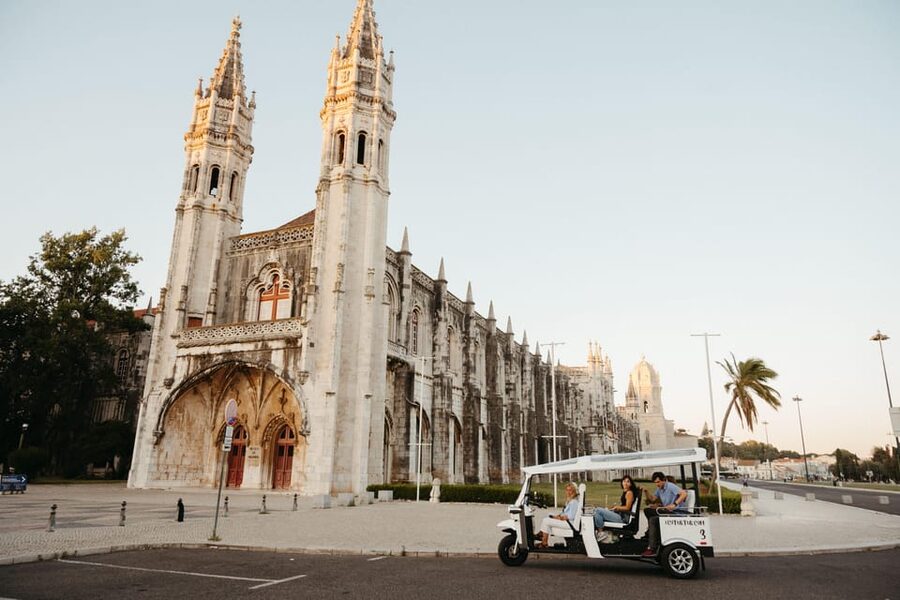 Belém: Private City Tour by Eco Tuk Tuk - Monument to the Discoveries: the big picture stop