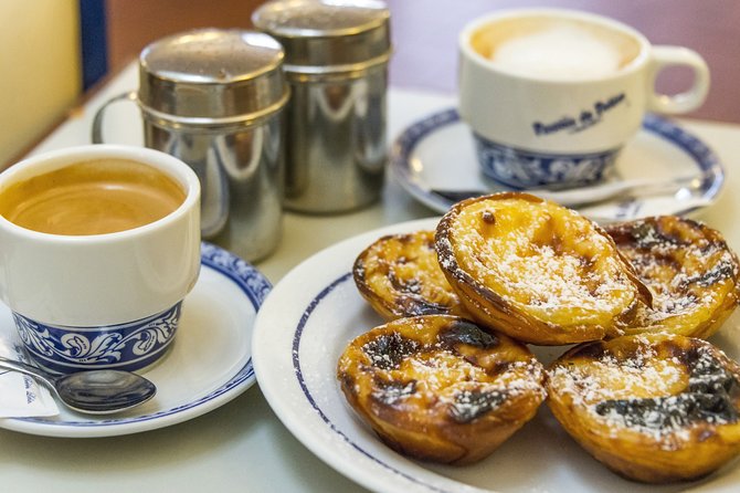 Belem Private Day Trip: History, Heritage & Local Tasting - Start at A Padaria Portuguesa, then Pastéis de Belém for the real taste