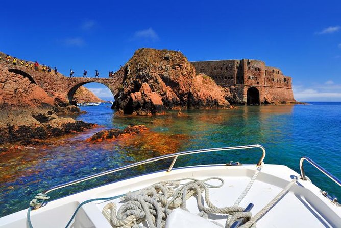 Berlenga Island Small-Group Day Trip from Lisbon - Lisbon to Peniche: the coast starts with a calm minivan ride