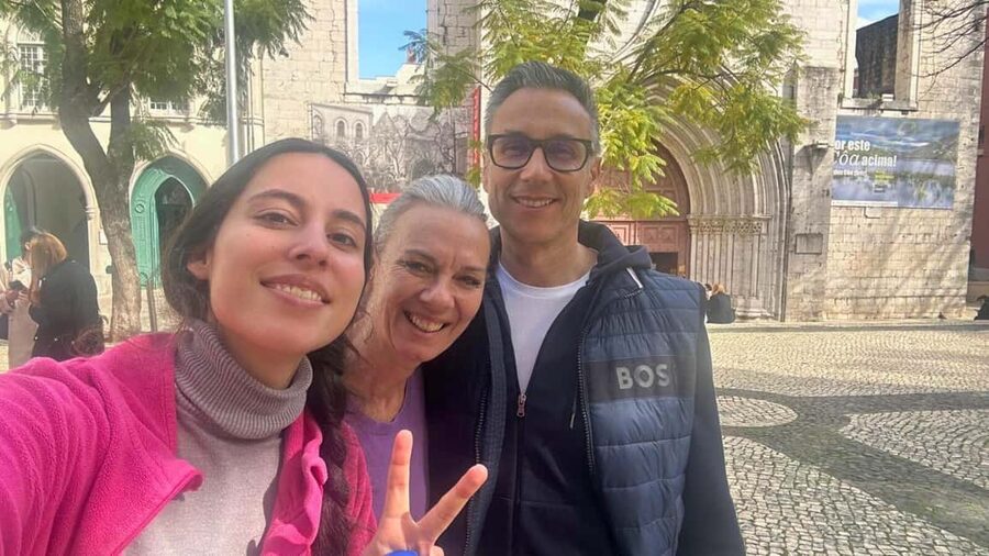 Best of Lisbon: Private Walking Tour with a Local - Meeting at King José I and how the tour is paced (2 to 6 hours)
