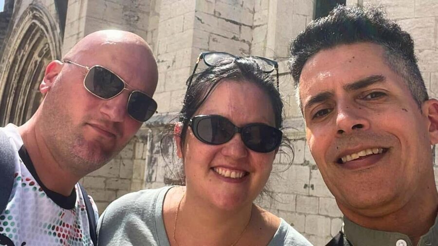 Best of Lisbon: Private Walking Tour with a Local - Languages, questions, and what a good guide should do on foot