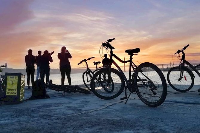 Bike Tours Lisbon - Center of Lisbon to Belém - Ponte 25 de Abril: the photo stop that connects Portugal to pop culture