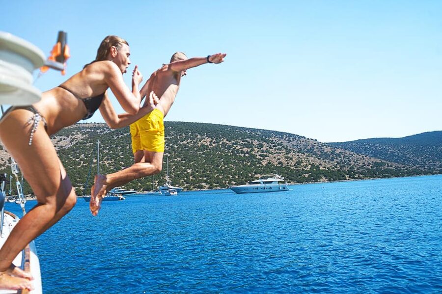 Boat Party to the Beach with Swimming Stops, DJ and Open Bar - Who This Is Best For (And Who Should Skip It)