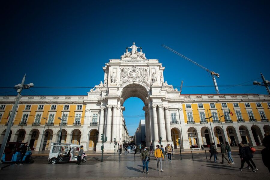 Burguês: Lisbon City Center Private Tuk Tuk Tour - Rossio Square to Commerce Square, Lisbon’s central stage