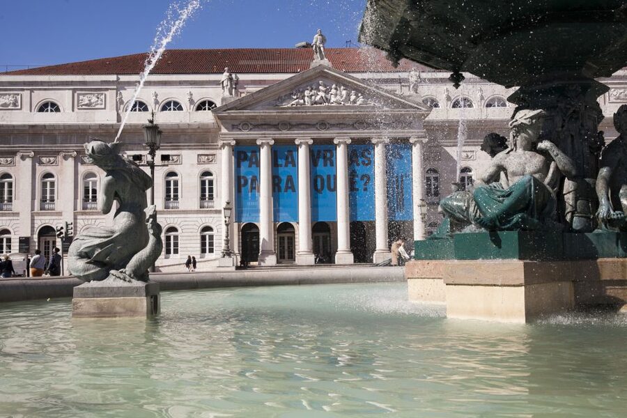 Burguês: Lisbon City Center Private Tuk Tuk Tour - Price and what $165 per group really buys