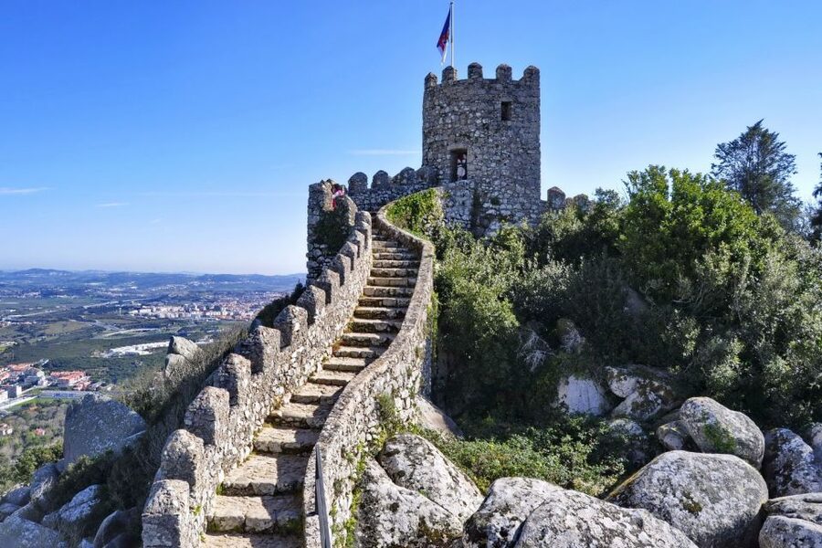 Cascais: City, Cabo da Roca, and Sintra Tuk-Tuk Tour - Logistics You Should Plan For: Where to Meet and What to Bring