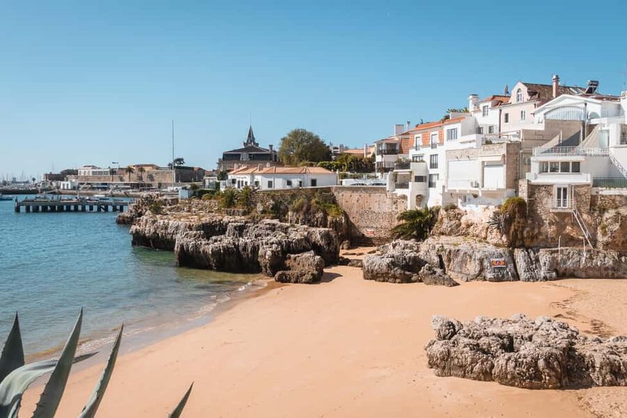 Cascais: Flexible Walking Tour in Historic Center - Marina Strolls, Bay Views, and Santa Marta Beach Timing