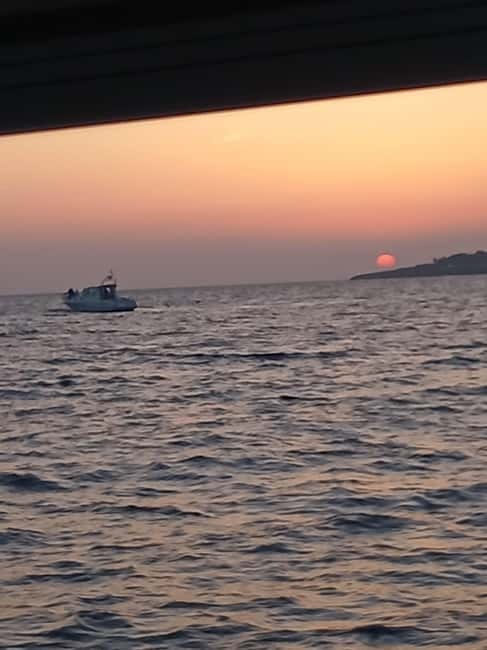 Cascais: Sunset Boat Trip with Welcome Drinks - Small Group, Big Comfort, and Why Max 10 People Matters Here