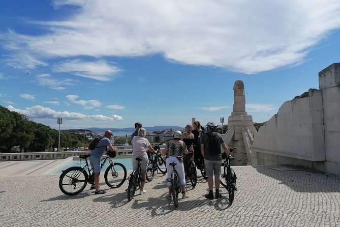 Central Lisbon E-Bike Tour - E-bike comfort, helmets on request, and safety in real traffic
