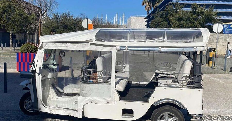 Chaparru's Tours_Lisbon:2-hour sightseeing tour by TukTuk - What Your Guide Really Does: Explanations That Give Context Fast