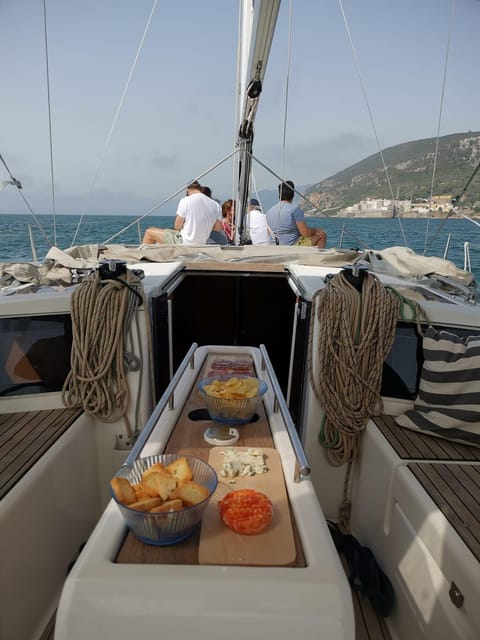 Comporta - Troia - Setubal: Private Boat Experience - Picnics and meals: what you should plan for food and wine