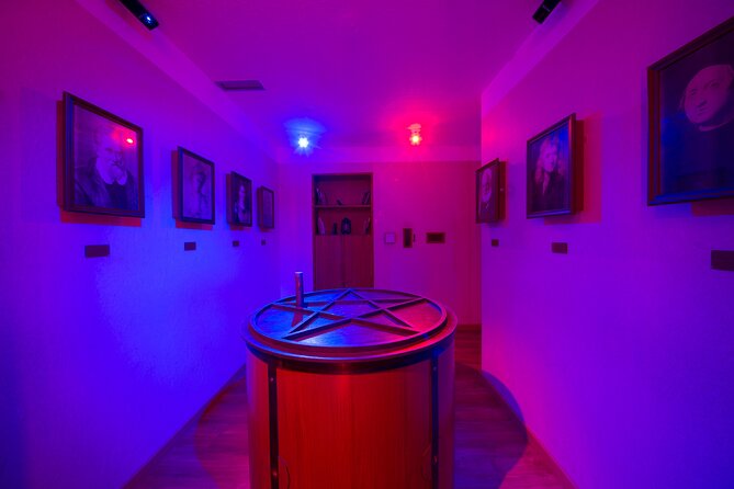 Escape Hunt Experience - The themed room format, and why it is more than just puzzles