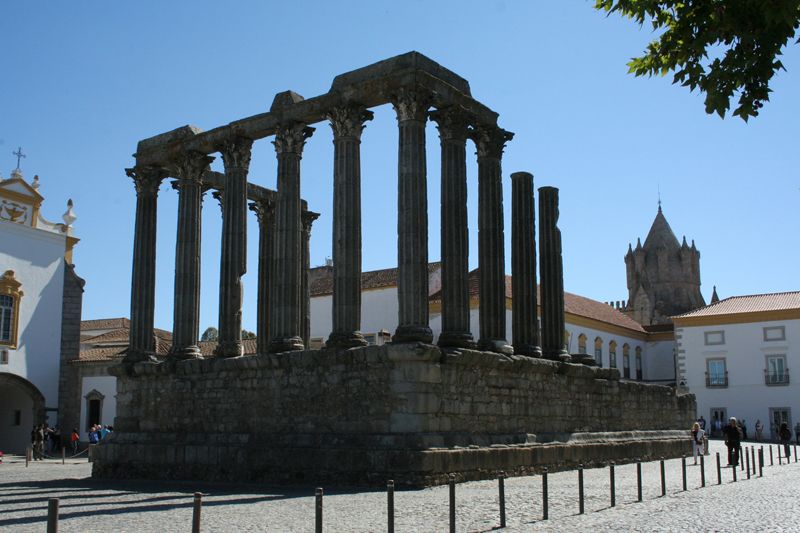 Évora and Megaliths Full-Day Tour from Lisbon - From Lisbon to Évora: a day that mixes deep time and real town life