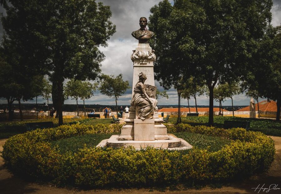 Évora: Tales and Legends Guided Walking Tour - How the route stays flexible, so you see the city not just the sights