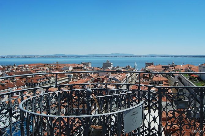 Expert Lisbon Tour with Local Guide in Private Eco Tuk Tuk - Príncipe Real, a calmer center for a breather