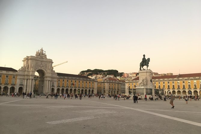 Explore Lisbon by Tuk Tuk: History and Viewpoints - Panteão Nacional, Carmo Ruins, and the Nightlife Hills