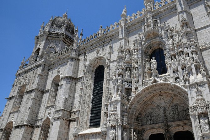 Explore Lisbon City on a private half-day tour in a van - Chiado and Baixa: two sides of old Lisbon, rebuilt for different reasons