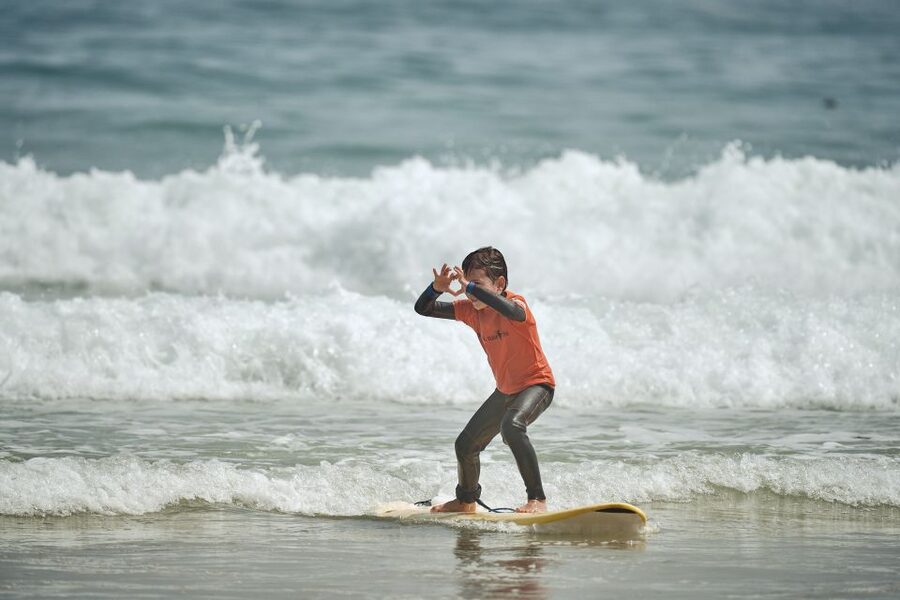 Family/children surf lesson - Where It Starts at Hotel Star Inn Peniche (Meet, Gear Up, Go)