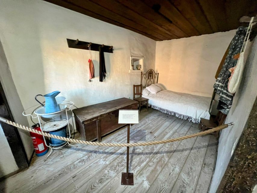 Fátima Private Tour: Shrine| Sacred Path |Shepherds House - Rotunda dos Pastorinhos and the Walk From Monument to Memory