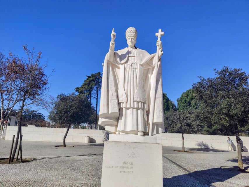 Fátima Private Tour: Shrine| Sacred Path |Shepherds House - The Angel of Peace at Loca do Cabeço and the Valinhos Calvary Stops