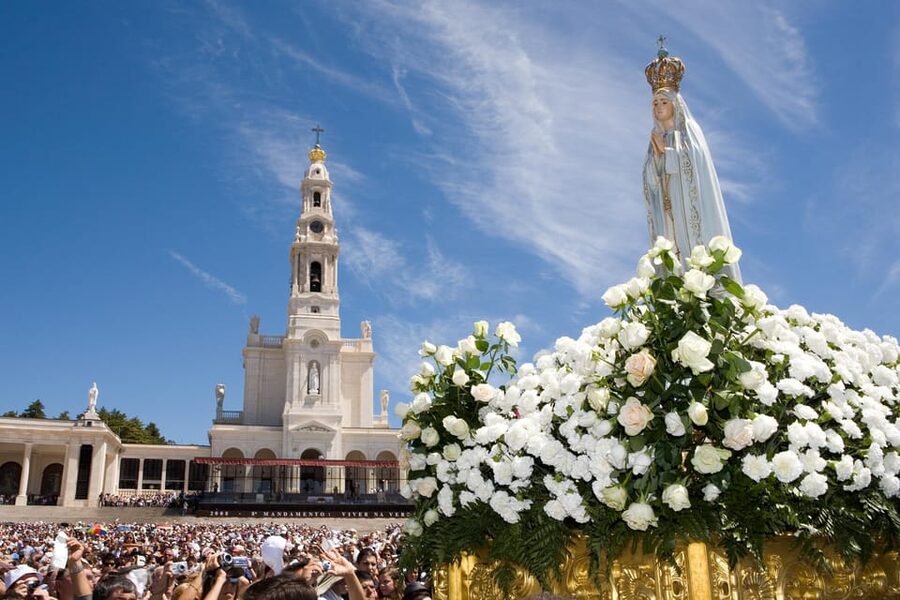 Fátima: Sanctuary and Apparition Sites Guided Tour - The Apparition Sites and the Capelinha das Aparições