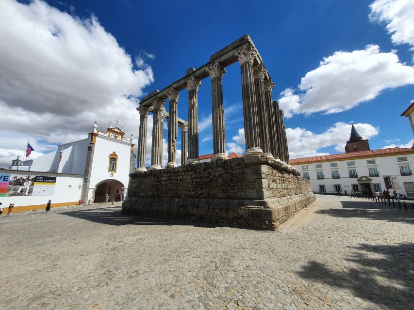 From Lisboa: Evora and Monsaraz Full-Day Tour - Small-group comfort, practical timing, and what can feel like a lot