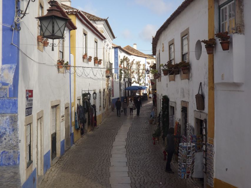 From Lisbon: Alcobaça & Óbidos Self-Guided Tour - Your hour in Alcobaça: how to use it like a pro