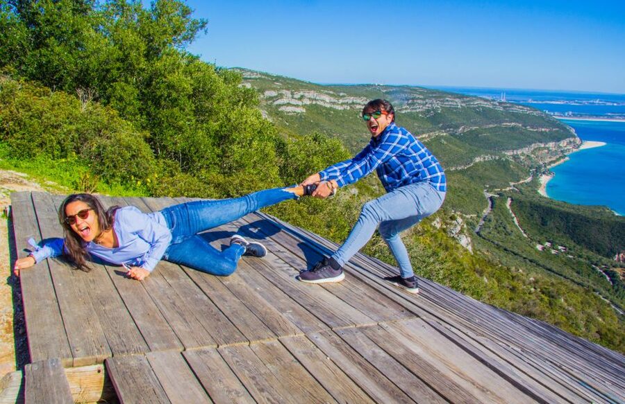 From Lisbon: Arrábida Day Tour & Wine Tasting - Arrábida Nature Park viewpoints and the beach break