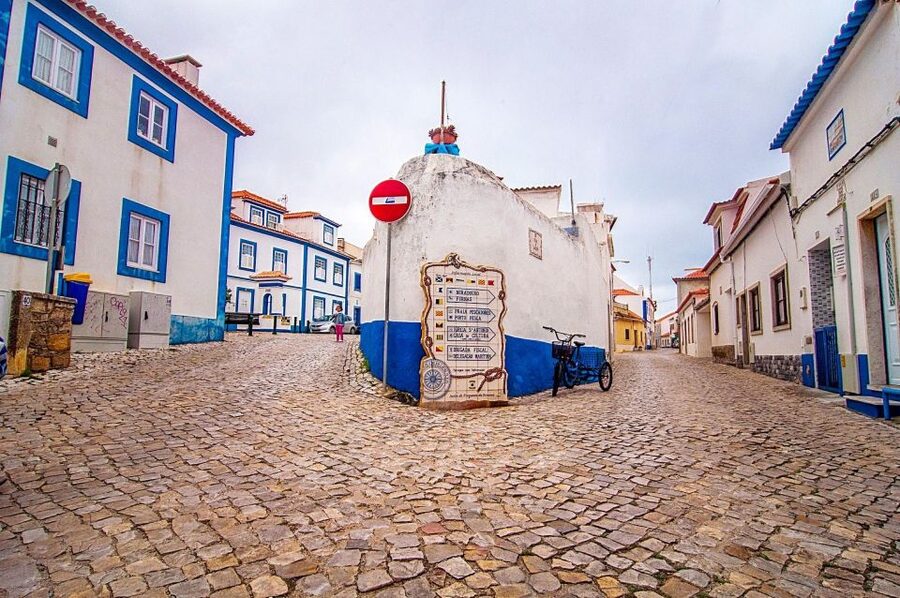 From Lisbon: Coastal Villages and Mafra Palace Guided Tour - How the schedule really feels in a 7-hour day