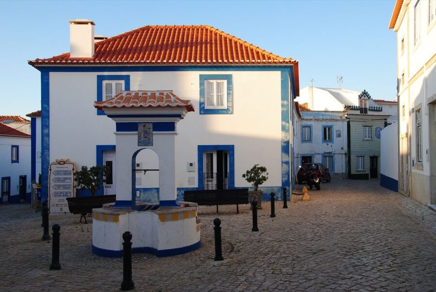 From Lisbon: Coastal Villages and Mafra Palace Guided Tour - Logistics and comfort: small details that matter