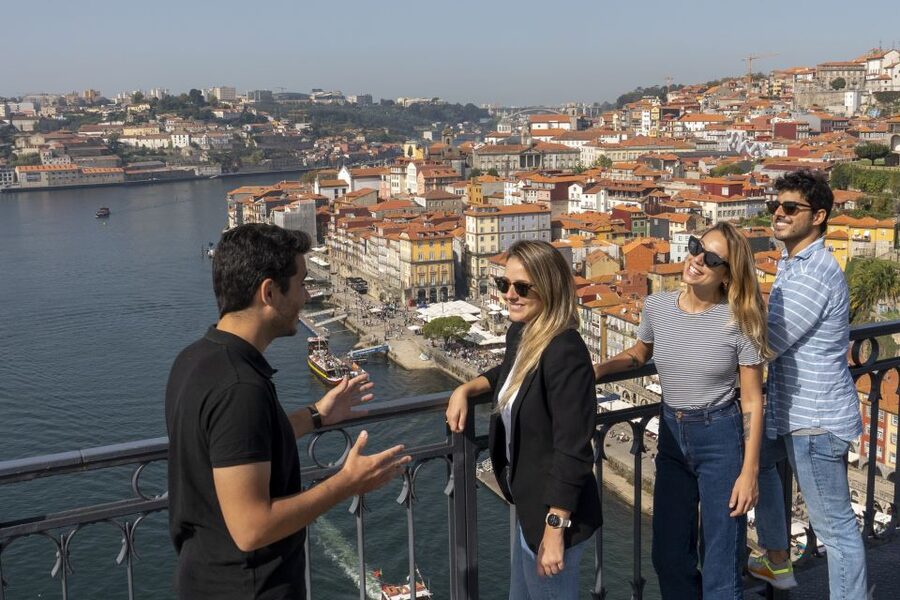 From Lisbon: Day Trip to Porto, Óbidos, and Nazaré - A few “do this, not that” tips before you go