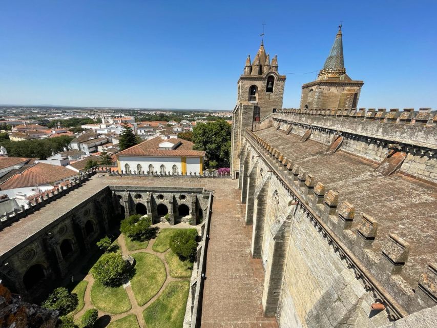 From Lisbon: Évora, Chapel of Bones, & Roman Temple Tour - Chapel of Bones: the macabre you can understand, not just stare at