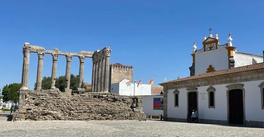 From Lisbon: Évora, Chapel of Bones, & Roman Temple Tour - Roman Temple of Évora: the stone stays impressive even when you know it already