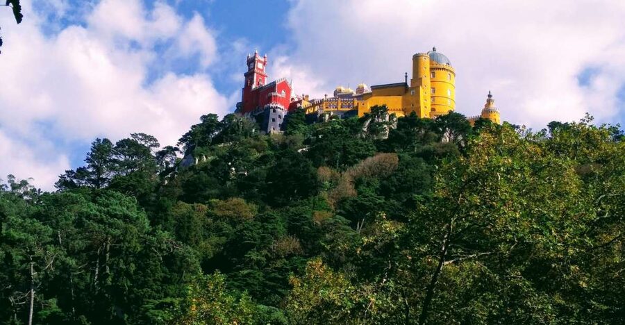 From Lisbon: Fátima and Sintra Private Tour - A private 9-hour run between Lisbon, Fátima, and Sintra
