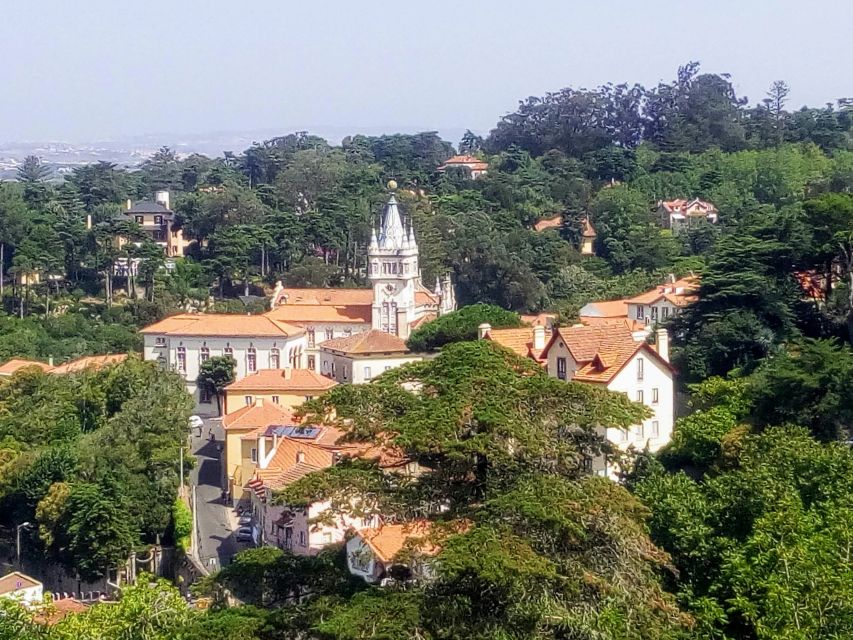 From Lisbon: Fátima and Sintra Private Tour - Guide quality: where this tour gets its 4.9 rating