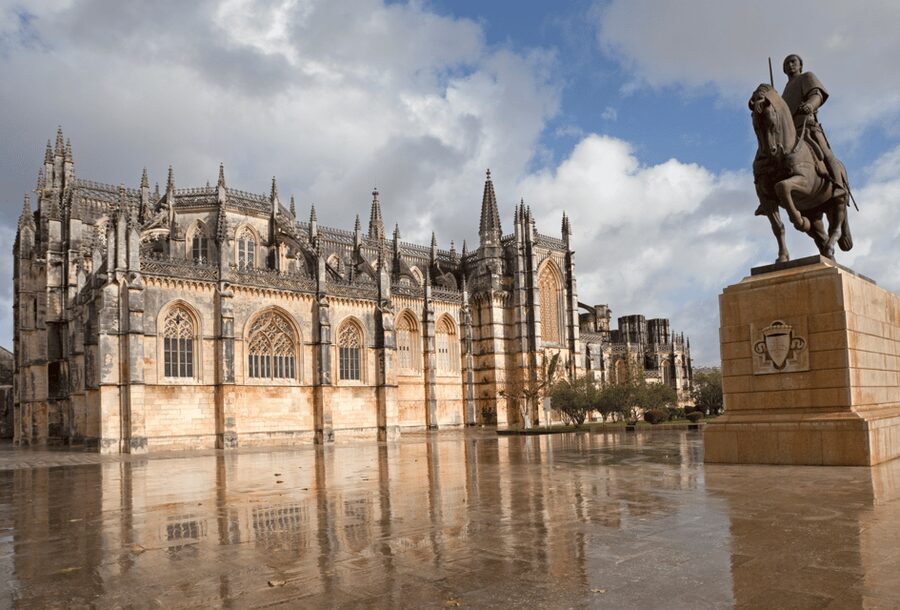 From Lisbon: Fátima, Batalha and Tomar - Faith and Knights Templar - Batalha Monastery: UNESCO Gothic and Portugal’s Independence Story