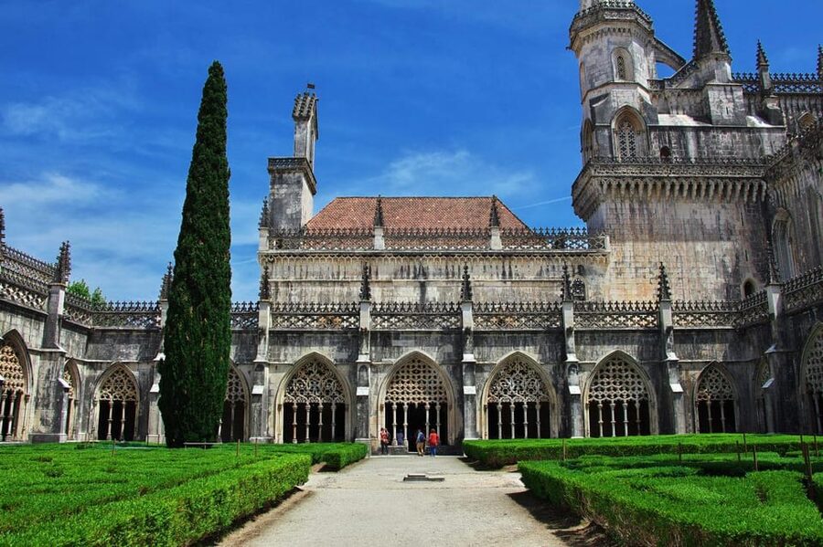 From Lisbon: Fatima, Batalha, Nazare, Obidos - Small Group - Óbidos: Walled Streets, Chocolate Shopping, and Ginjinha