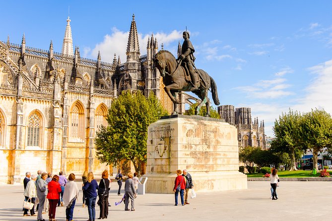 From Lisbon: Fatima Batalha Nazare & Obidos Small Group Day Trip - Batalha Monastery: a compact stop with a clear story