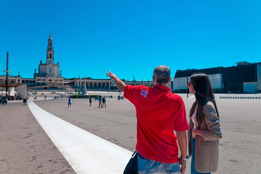 From Lisbon: Fátima, Nazaré & Sintra – 3 Cities Guided Tour - Pace, Transport, and Group Size: How You Avoid Getting Rushed