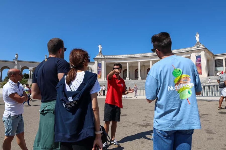 From Lisbon: Fátima, Nazaré & Sintra – 3 Cities Guided Tour - Guides Make Or Break It, and This One Looks Strong