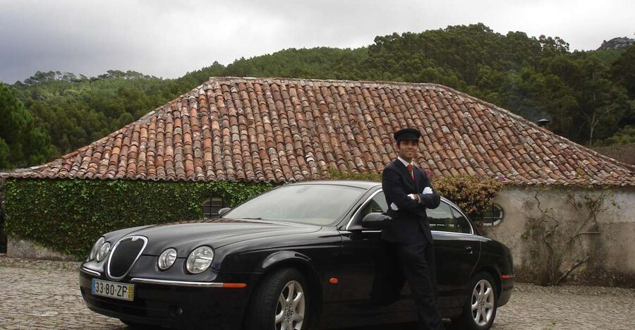 From Lisbon: Full-Day Sintra Tour by Luxury Car or Minivan - Estoril to Cascais, then back toward Lisbon